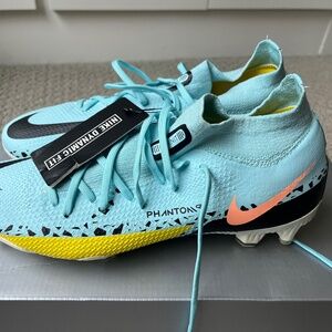 Nike Phantom GT2 Elite DF FG Soccer Cleats size 7 men or 8.5 women New!